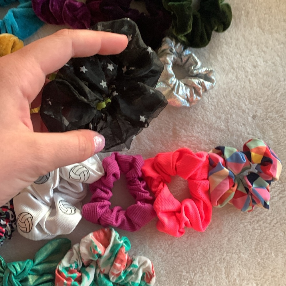 Scrunchie Pack From Amazon - Picture 8 of 10